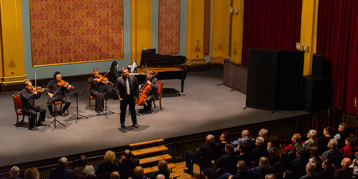 Freddie Mercury Rock Operowo 2